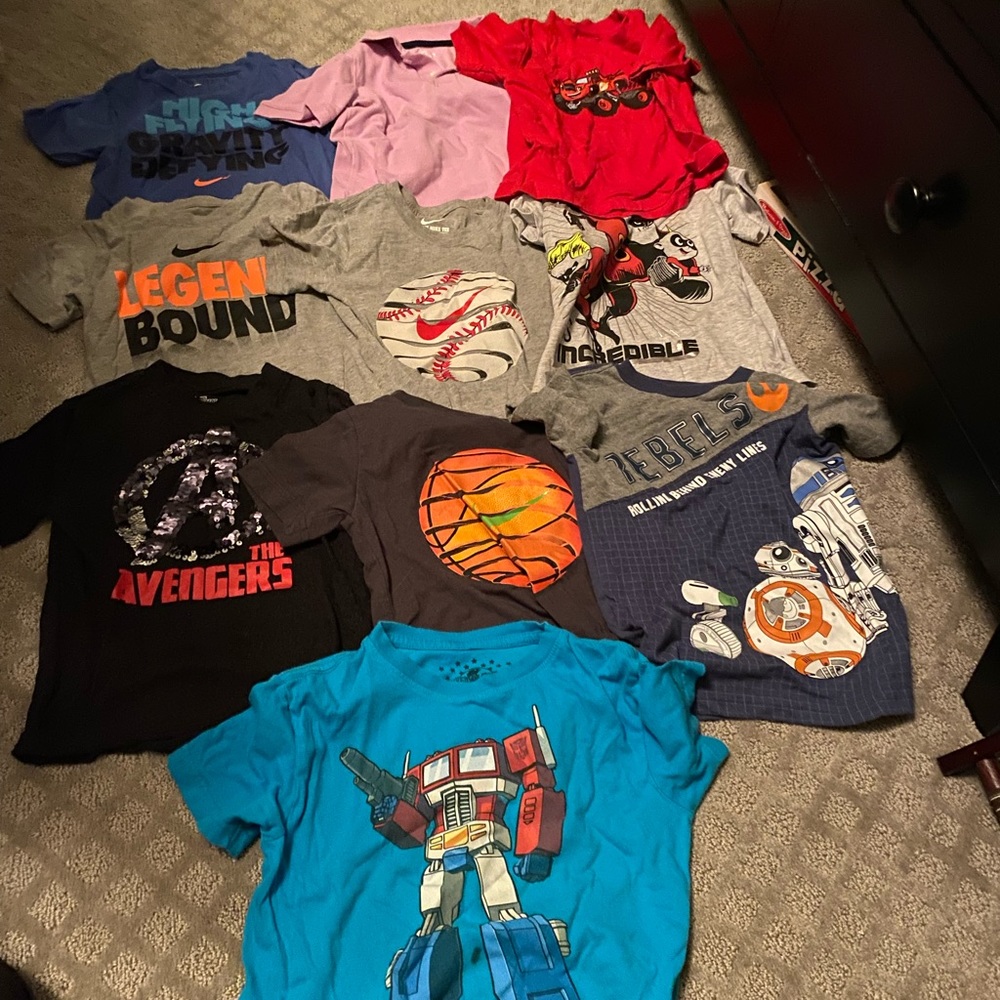 Boys size 4 tshirts